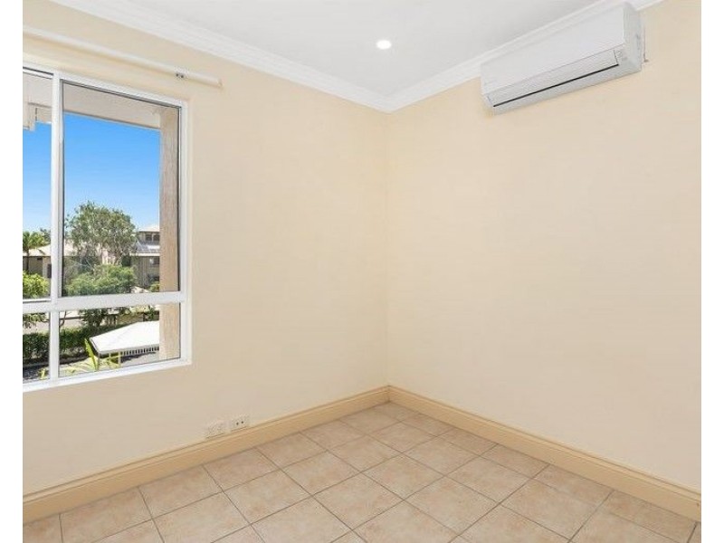 69/72 Kowinka Street, White Rock QLD 4868