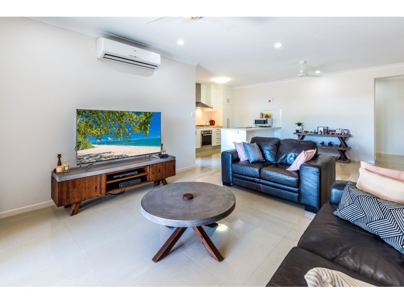 8 Ewan Glen, Trinity Park QLD 4879