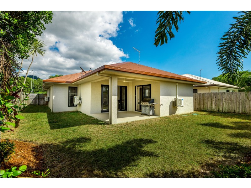 8 Ewan Glen, Trinity Park QLD 4879