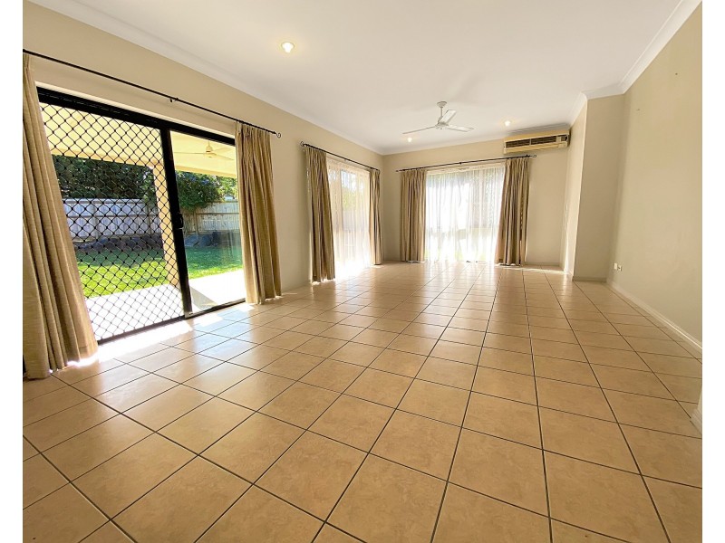14 Sailfish Close, Kanimbla QLD 4870