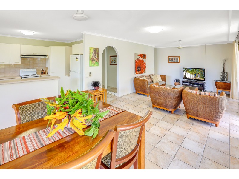 9/119 Arlington Esplanade, Clifton Beach QLD 4879