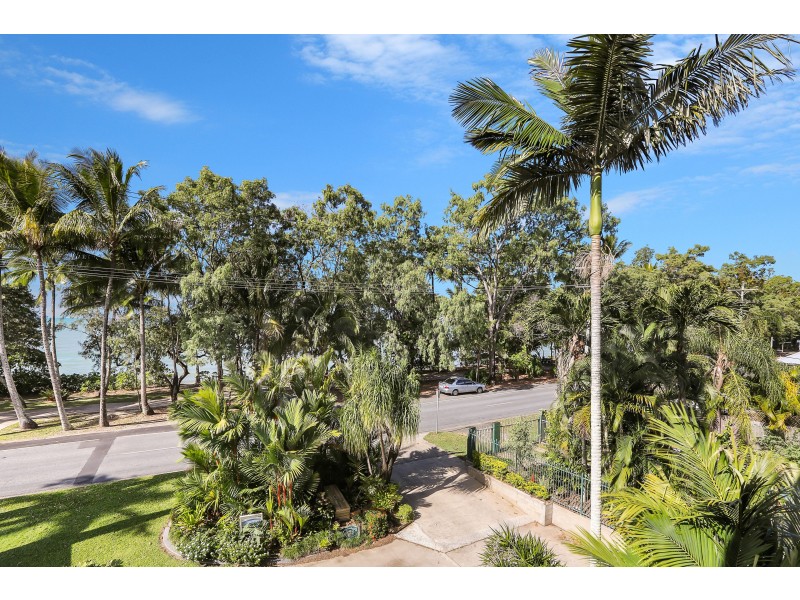 9/119 Arlington Esplanade, Clifton Beach QLD 4879