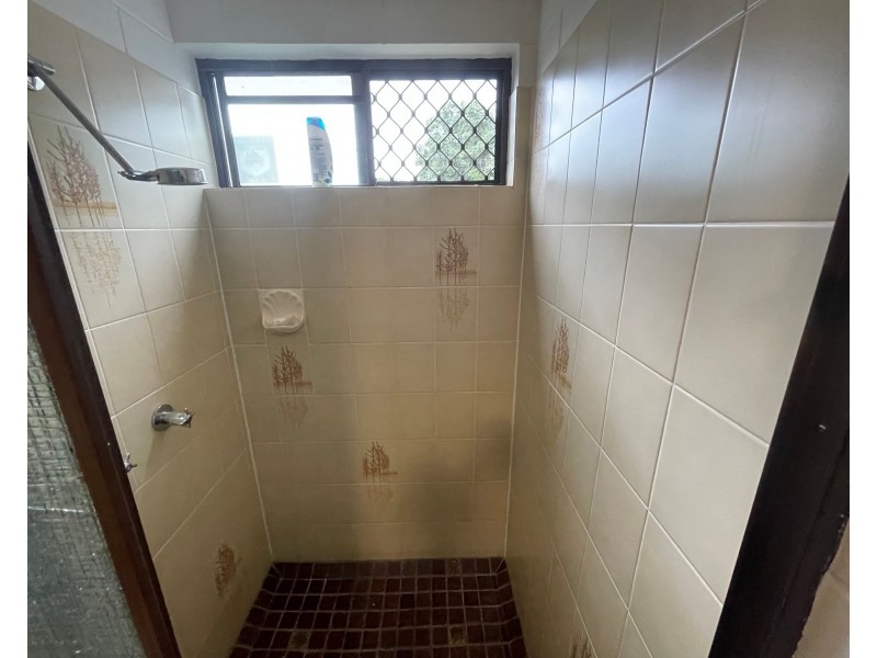 4/439 Severin Street, Manunda QLD 4870