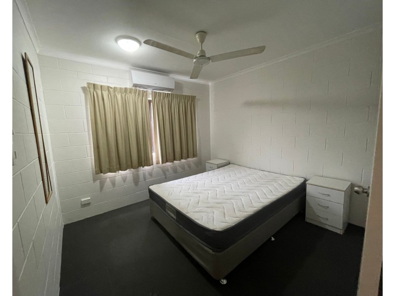 4/439 Severin Street, Manunda QLD 4870