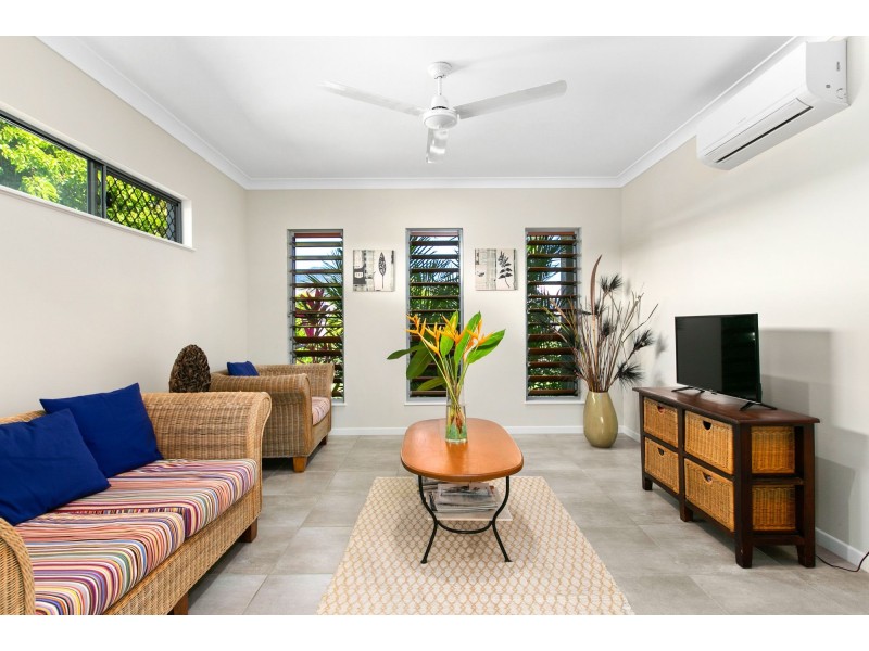 34 Lagoon Drive, Trinity Beach QLD 4879