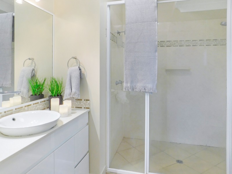 17 Guthrie Close, Bentley Park QLD 4869