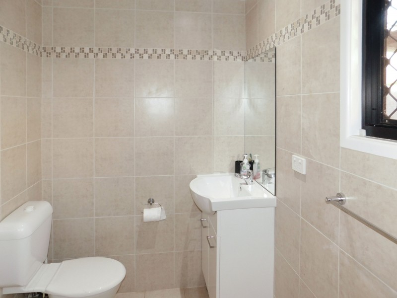 17 Guthrie Close, Bentley Park QLD 4869