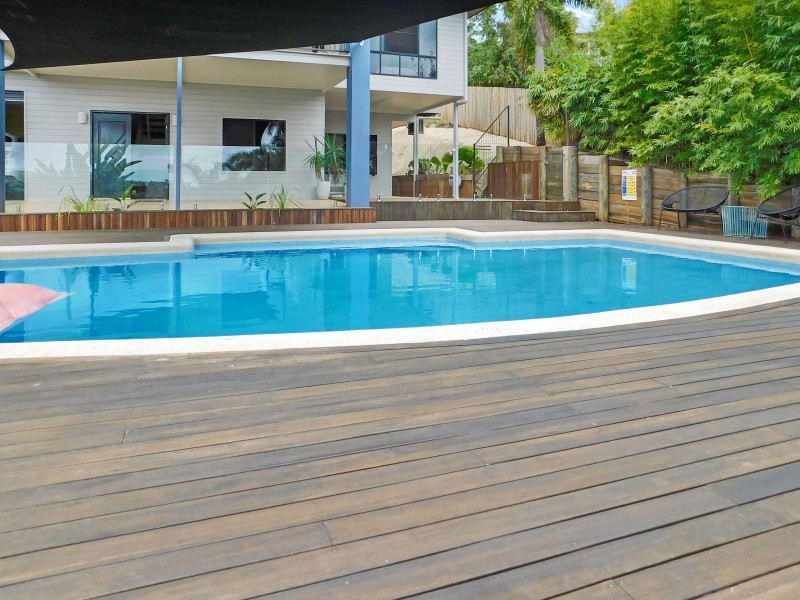 17 Guthrie Close, Bentley Park QLD 4869