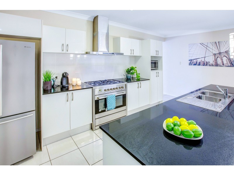 17 Tyenna Close, Bentley Park QLD 4869