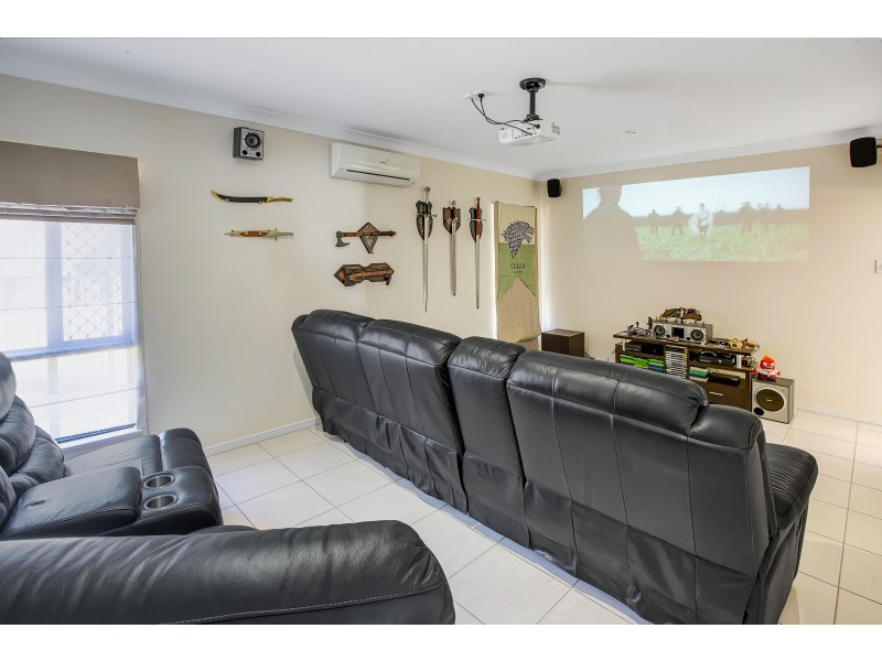 17 Tyenna Close, Bentley Park QLD 4869