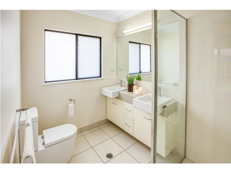17 Tyenna Close, Bentley Park QLD 4869