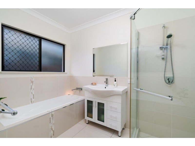 1 Beachfront Ave, Trinity Beach QLD 4879