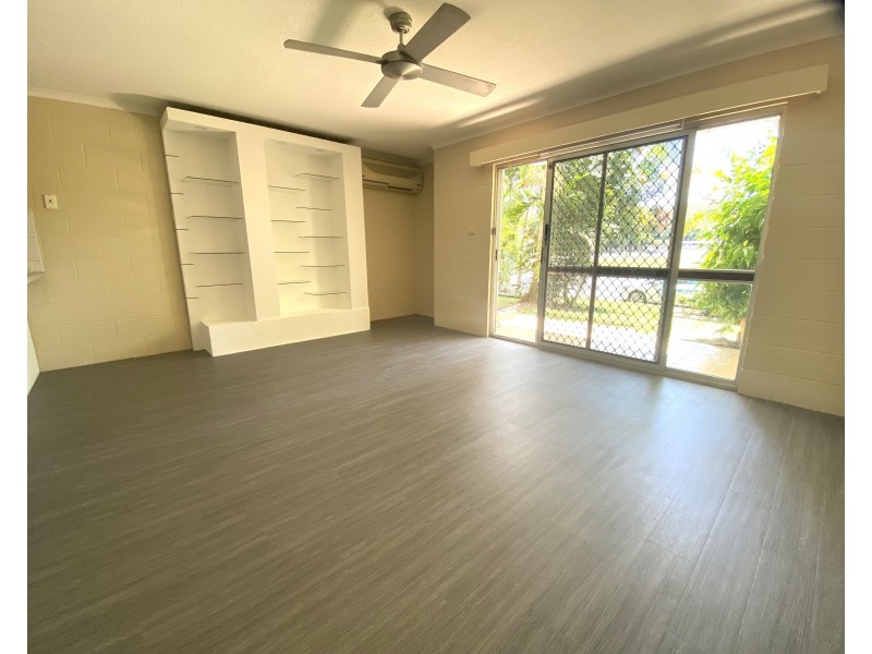 2/20 Girralong Street, Woree QLD 4868