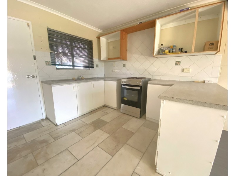 2/20 Girralong Street, Woree QLD 4868