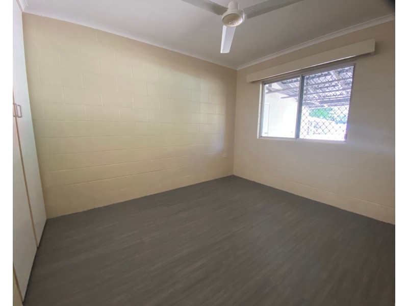 2/20 Girralong Street, Woree QLD 4868