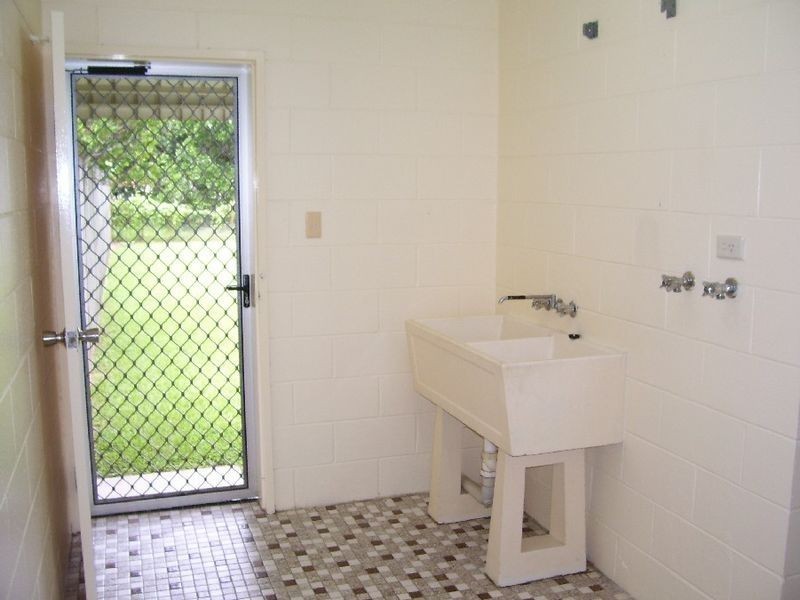 2/5 Page Street, Earlville QLD 4870