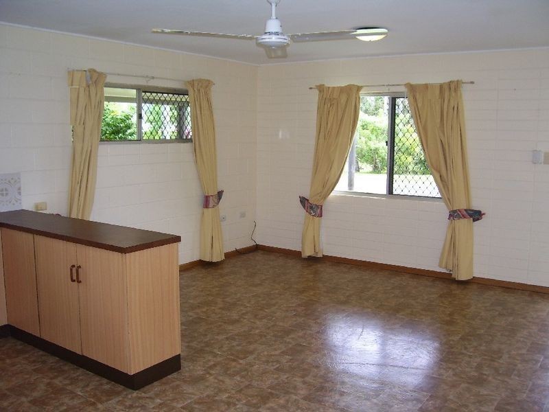 2/5 Page Street, Earlville QLD 4870