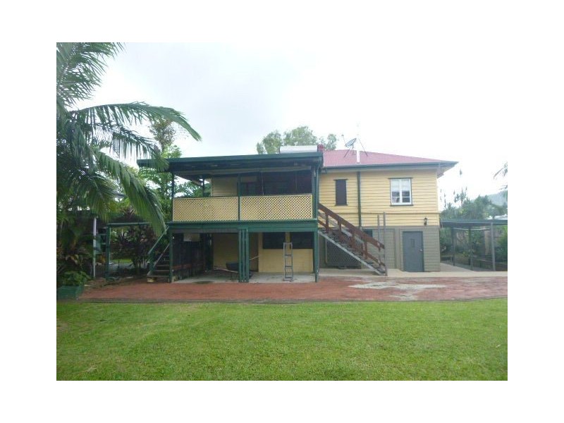 24 George Street, Earlville QLD 4870