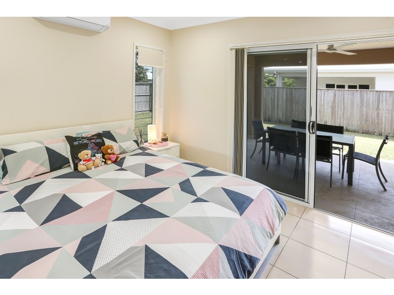 52 Seaways St, Trinity Beach QLD 4879