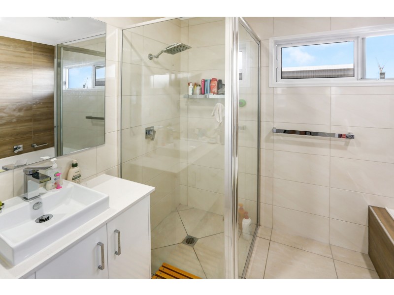 52 Seaways St, Trinity Beach QLD 4879