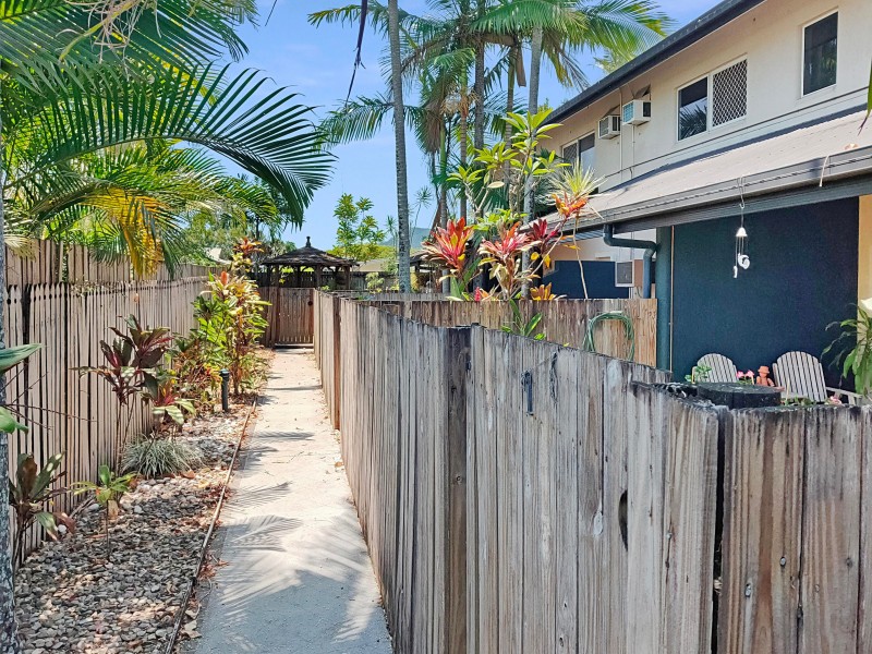 3/7 Macilwraith Street, Manoora QLD 4870