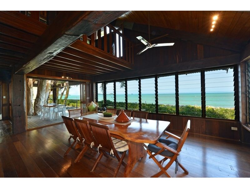 9 Arlington Esp, Clifton Beach QLD 4879