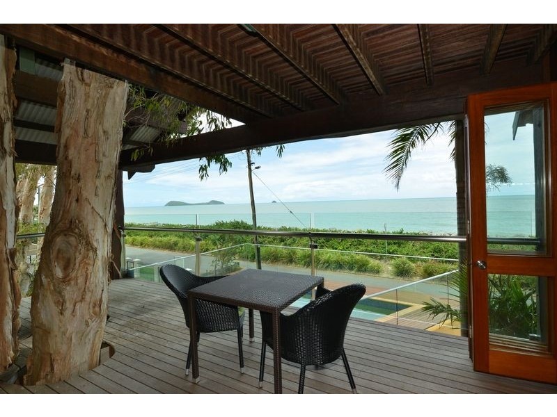 9 Arlington Esp, Clifton Beach QLD 4879