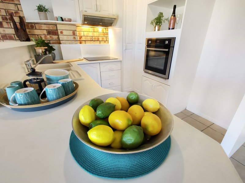 2/11 Moody Street, Manunda QLD 4870