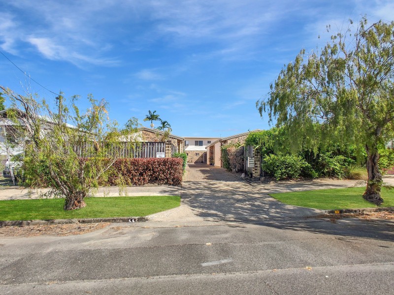 2/11 Moody Street, Manunda QLD 4870