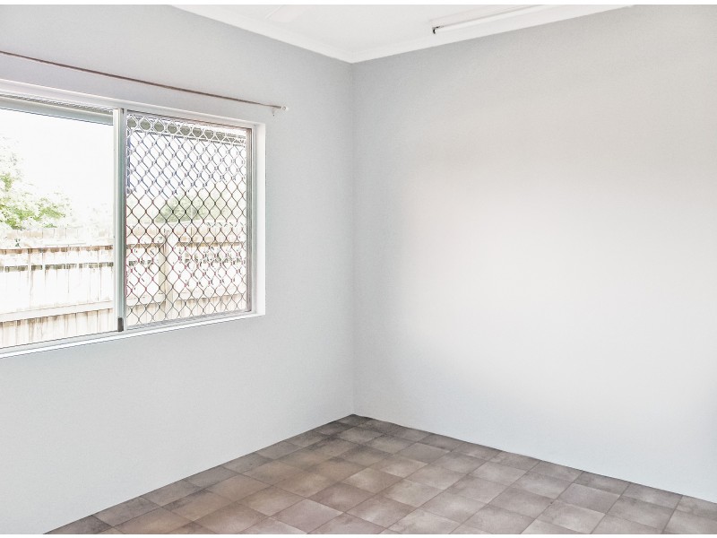 4 Wooley Close, Kanimbla QLD 4870