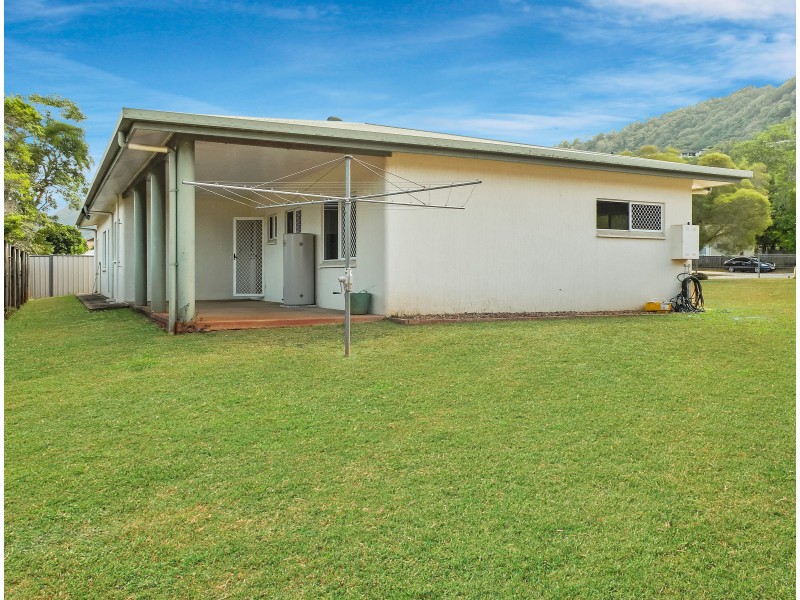 4 Wooley Close, Kanimbla QLD 4870