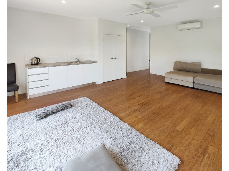 2/9 Rossmann Road, Smithfield QLD 4878