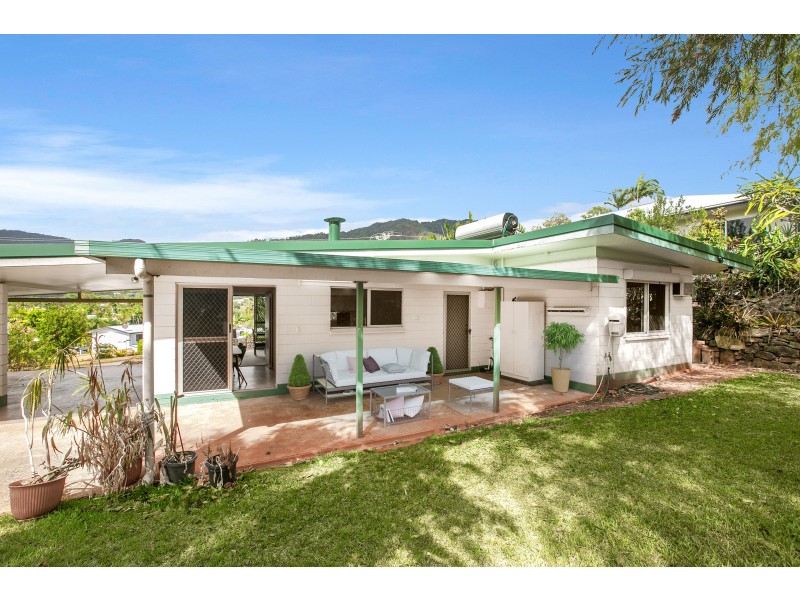 12 Bremner Street, Mooroobool QLD 4870