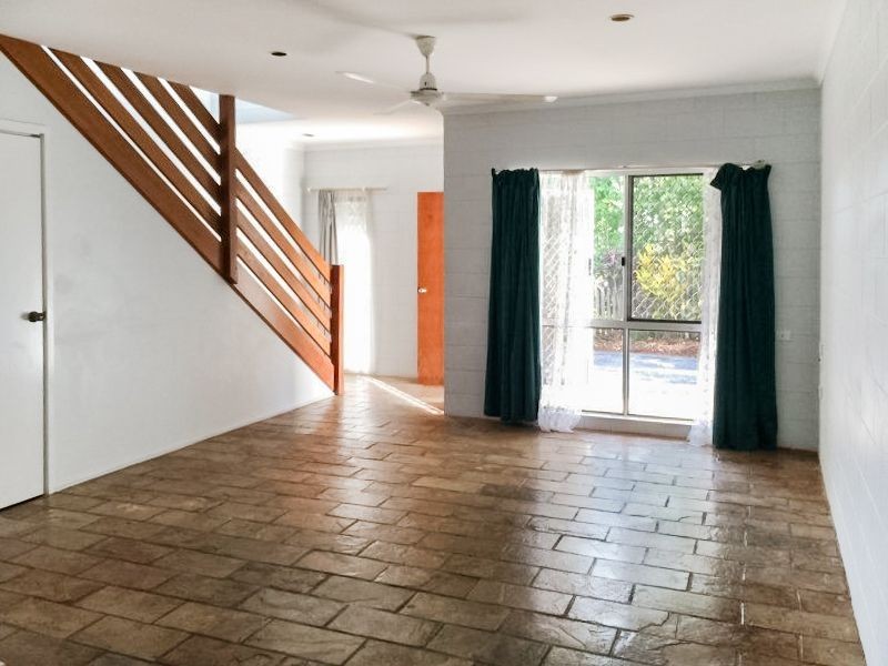 3/106 Callaghan Street, Mooroobool QLD 4870
