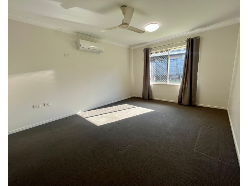 17 Elphinstone Street, Kanimbla QLD 4870