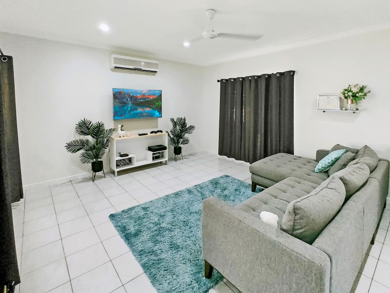 9 Krakatoa Court, Smithfield QLD 4878