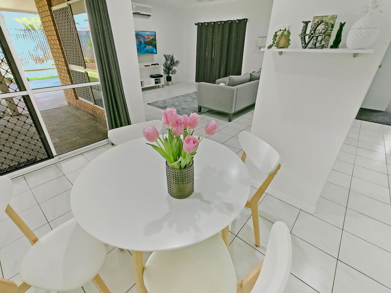 9 Krakatoa Court, Smithfield QLD 4878