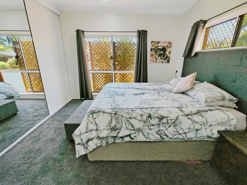 9 Krakatoa Court, Smithfield QLD 4878