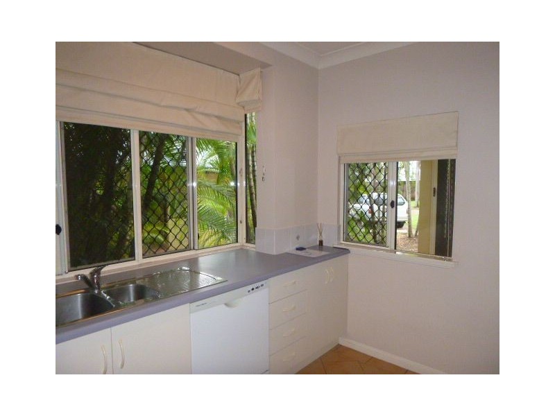 7/6-10 Hedley Close, Redlynch QLD 4870
