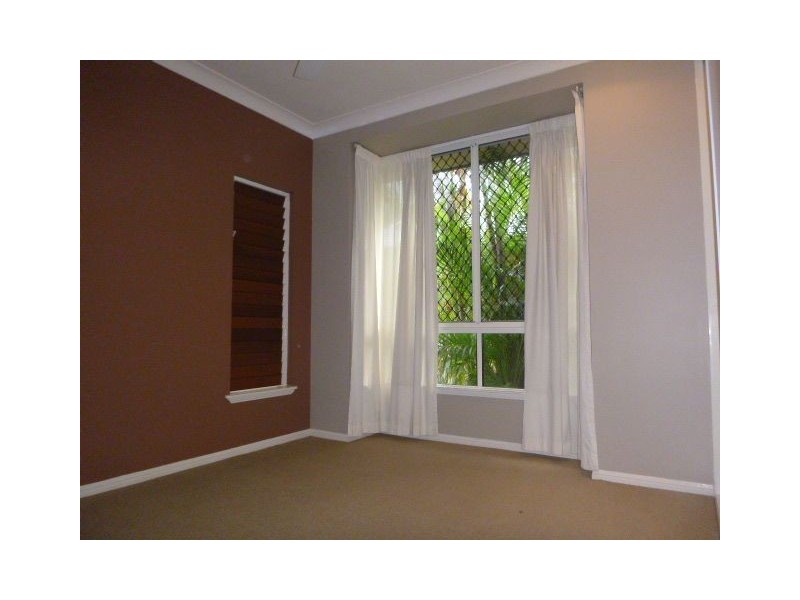 7/6-10 Hedley Close, Redlynch QLD 4870