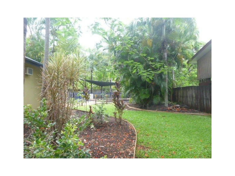 7/6-10 Hedley Close, Redlynch QLD 4870