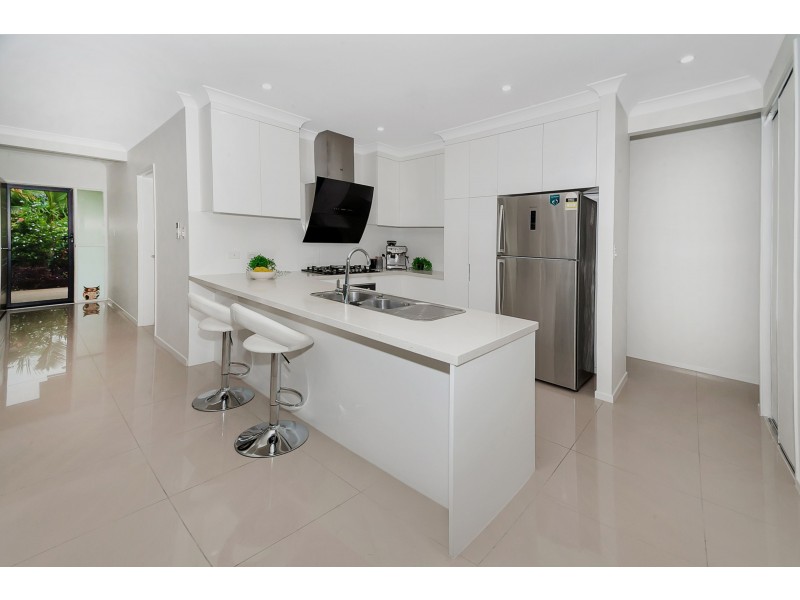 12 Singleton Close, Smithfield QLD 4878