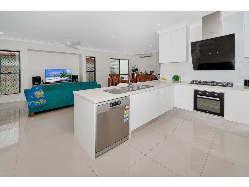 12 Singleton Close, Smithfield QLD 4878