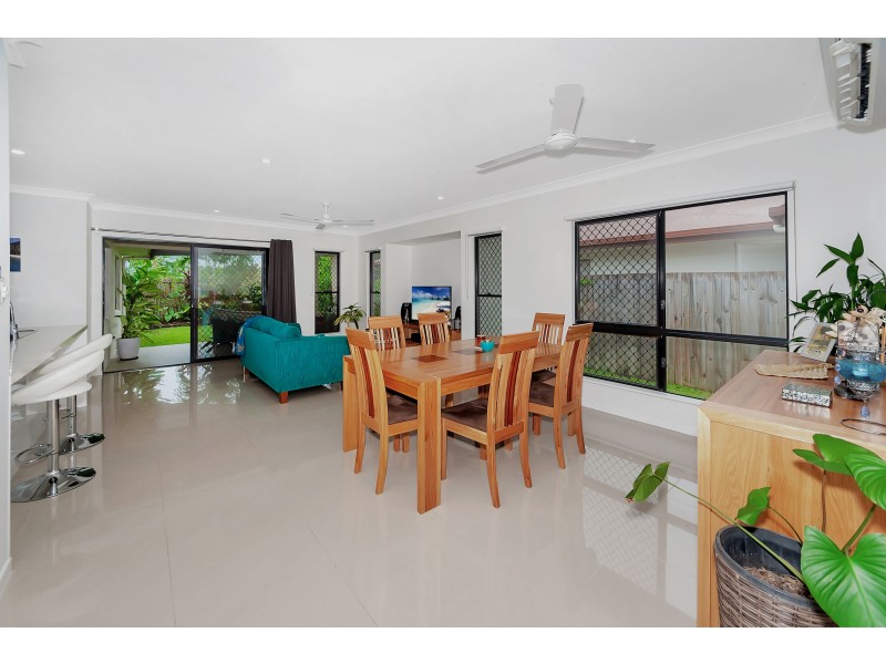 12 Singleton Close, Smithfield QLD 4878