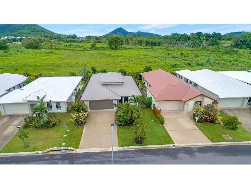12 Singleton Close, Smithfield QLD 4878