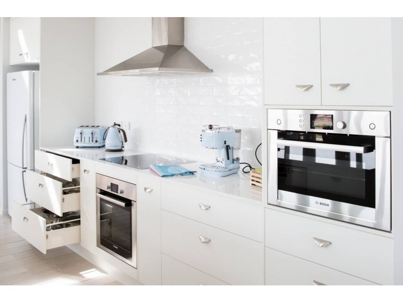 143 O’Shea Esplanade, Machans Beach QLD 4878