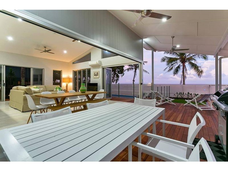143 O’Shea Esplanade, Machans Beach QLD 4878