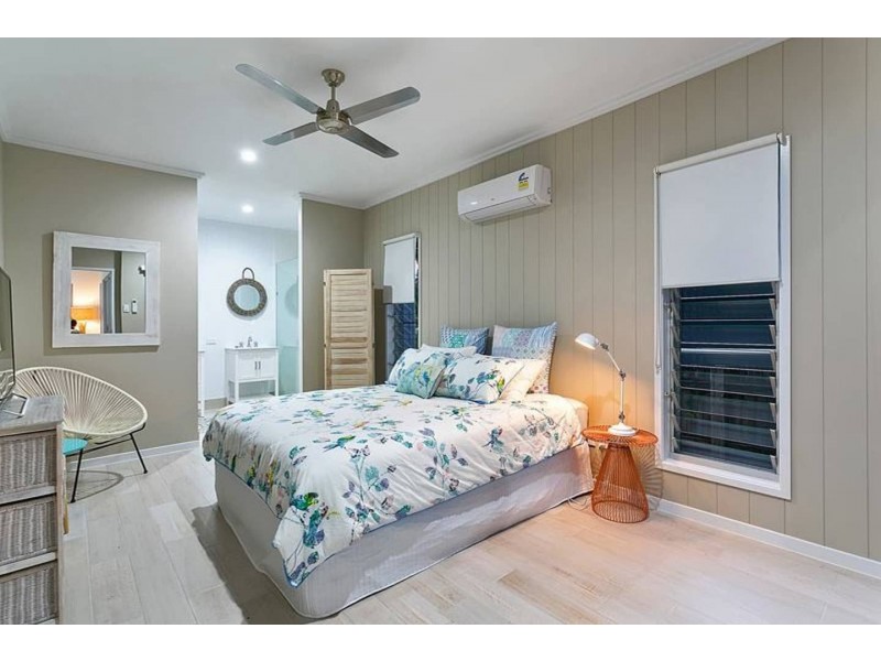 143 O’Shea Esplanade, Machans Beach QLD 4878