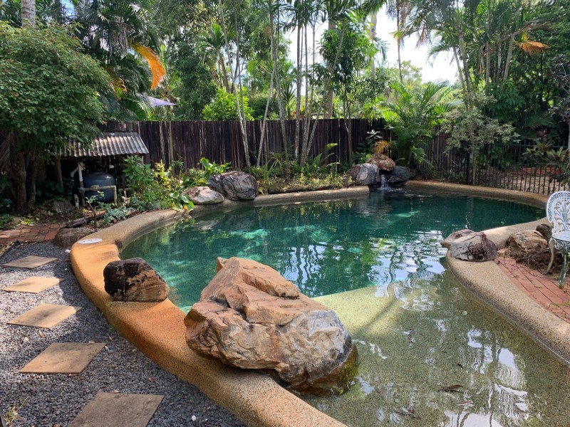 4 Wallum Close, Holloways Beach QLD 4878