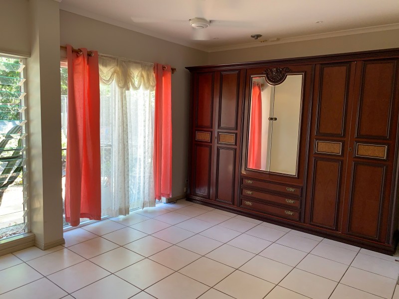 4 Wallum Close, Holloways Beach QLD 4878